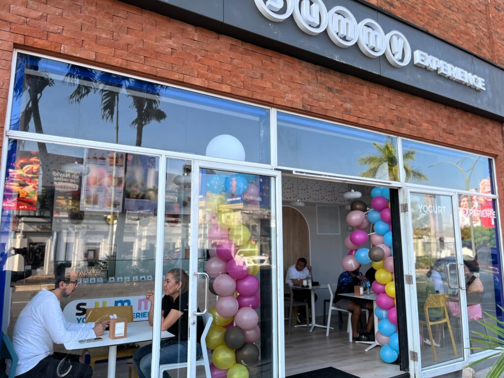 Franquicia Summy Yogurt Experience: apertura del primer local internacional en El Salvador